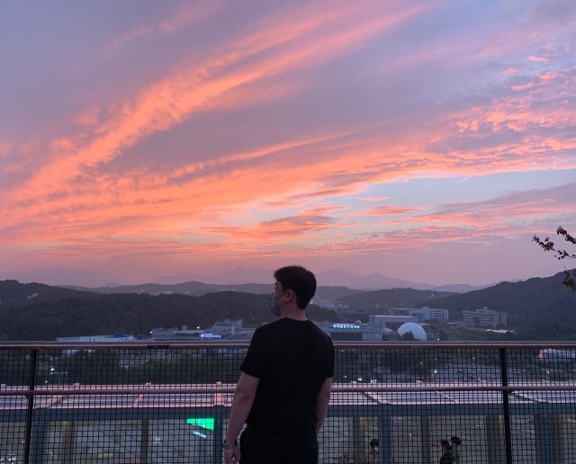 profileImg
