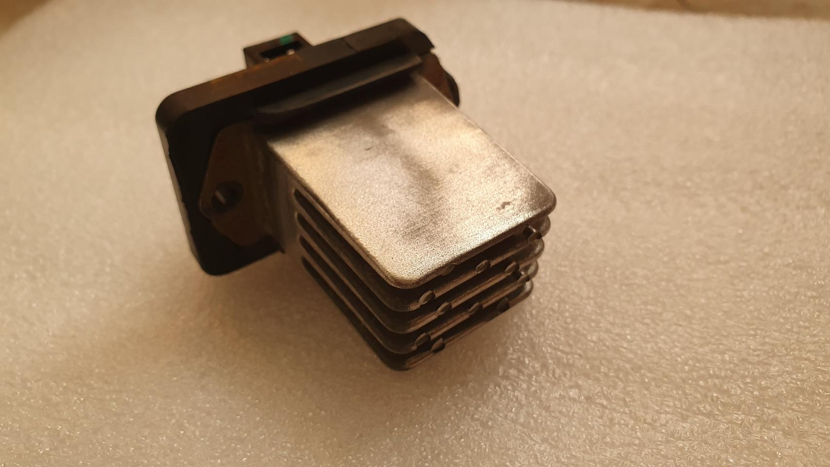 렉스턴 수리한 중고 히터저항판매