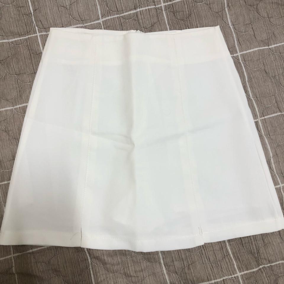 에이라인 트임 미니 스커트