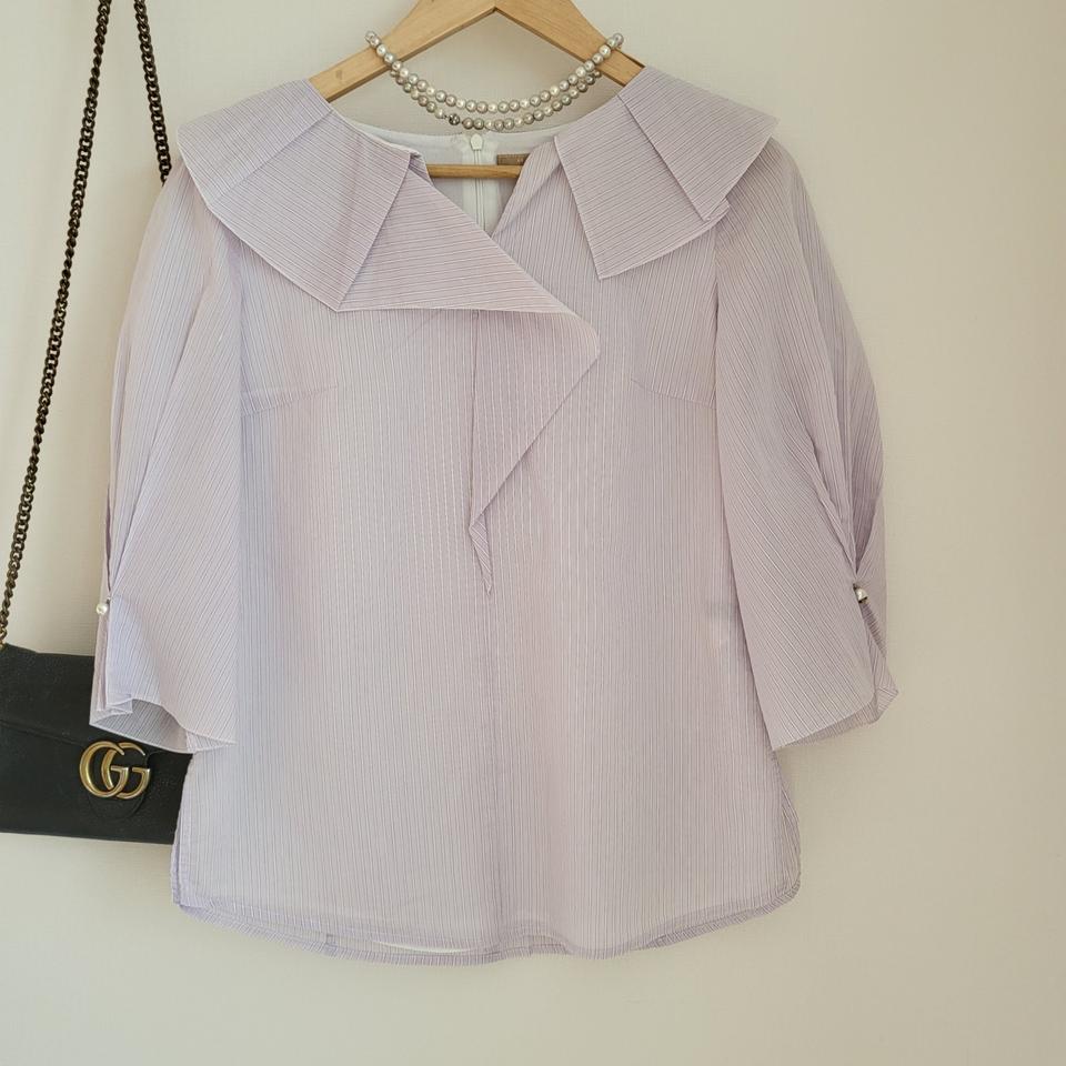 미니멈 프릴 블라우스