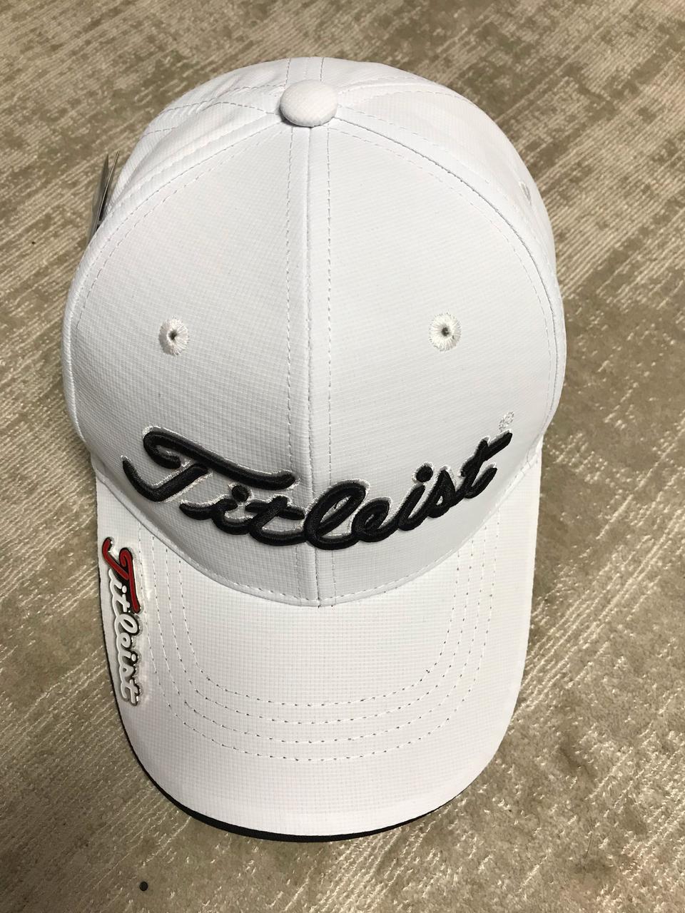 타이틀리스트 볼마커 모자 화이트레드