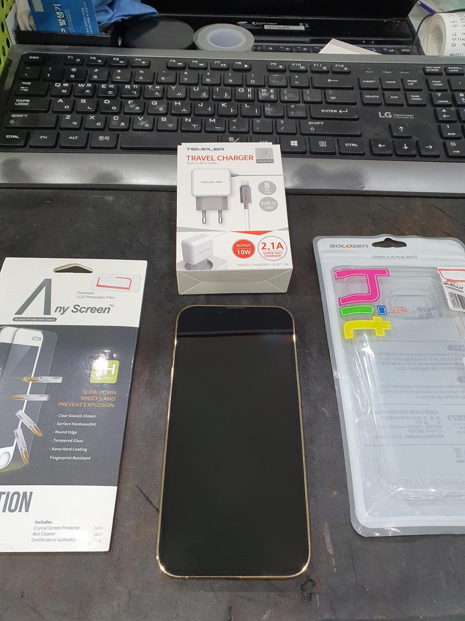 A-급 아이폰13프로 256G 골드 셋트 판매합니다