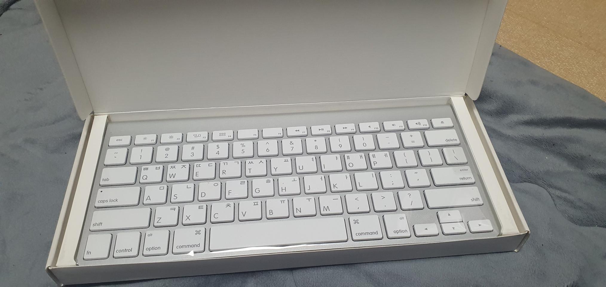 애플 A1314 무선 키보드 미사용 새제품