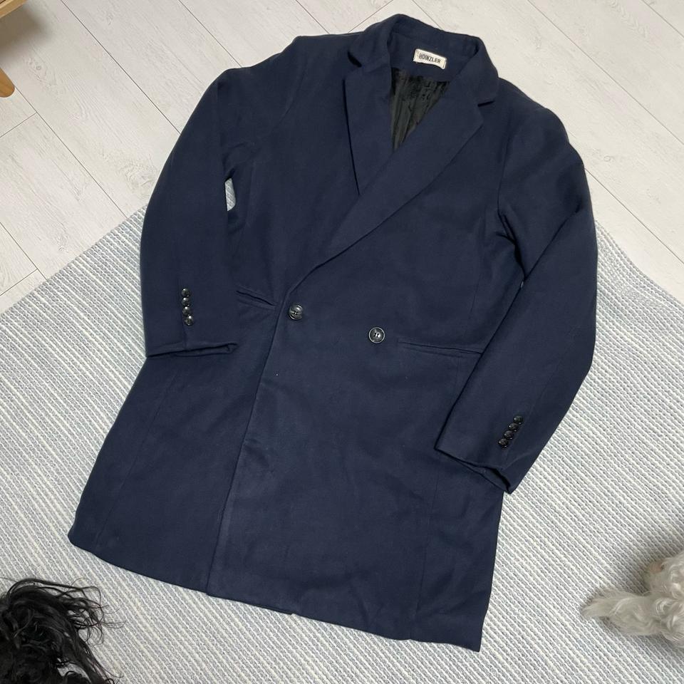 HOINZLER 네이비 더블코트
