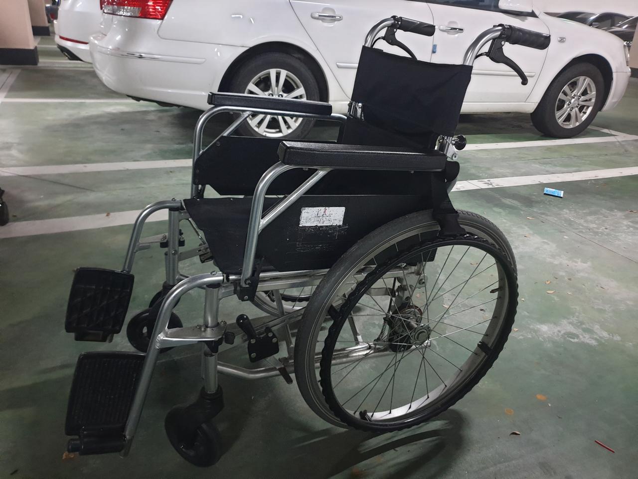 미키코리아 미라지7 휠체어