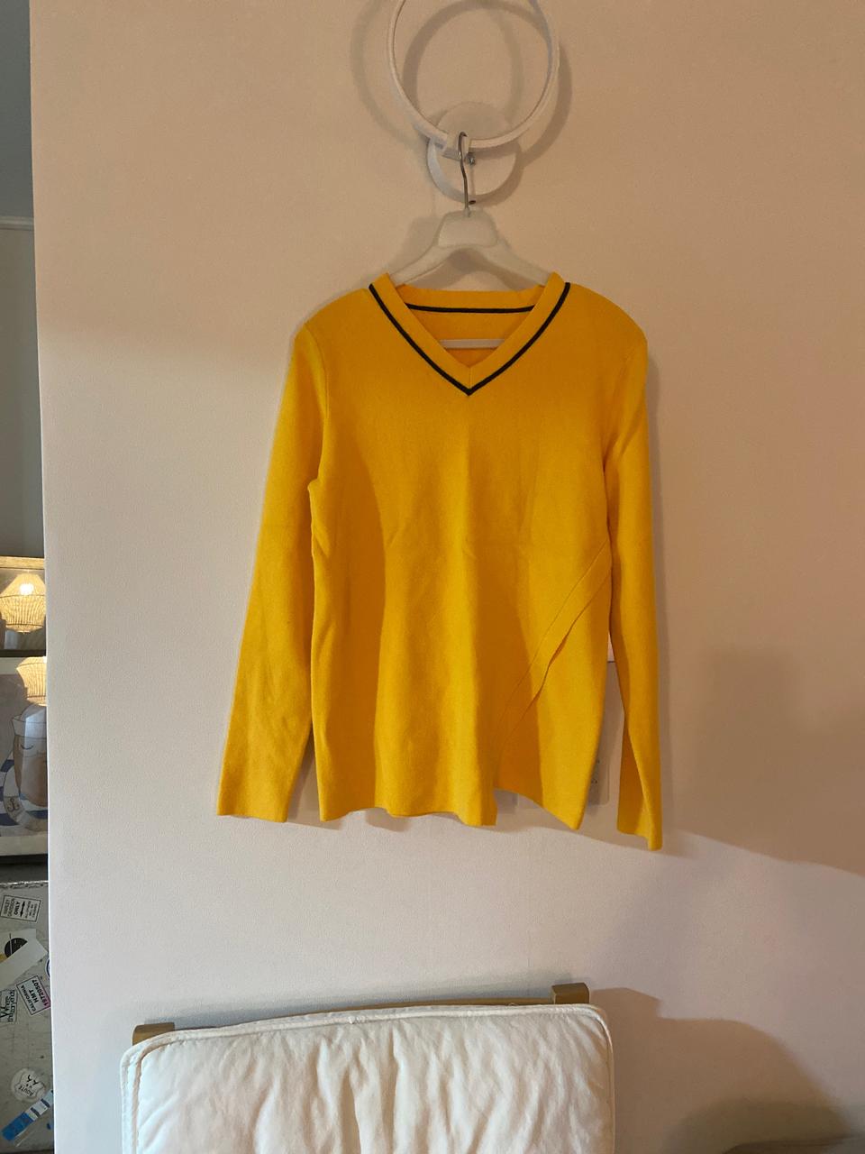 옐로우 스쿨룩 티