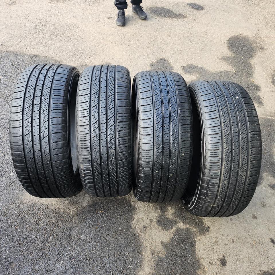 255 50 20 금호타이어 크루젠 A급 중고타이어 1대분 판매합니다.