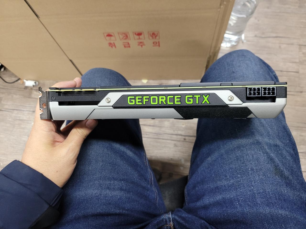 그래픽카드 GTX980  판매  합니다....