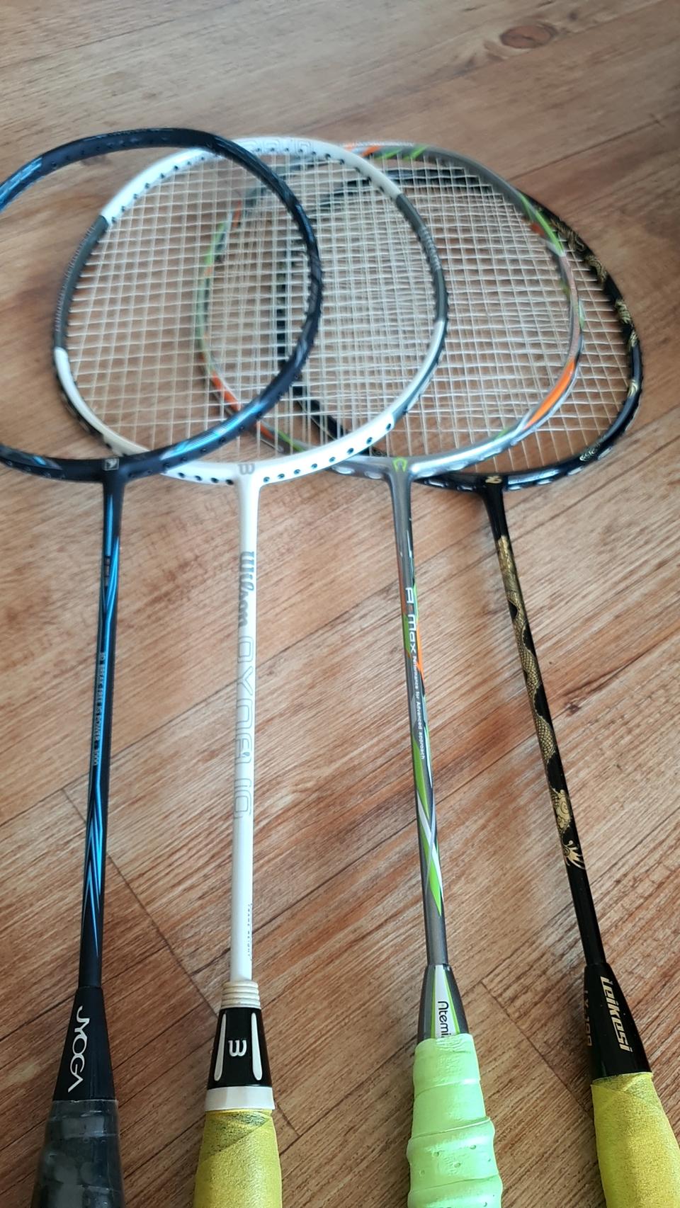 배드민턴 라켓 4자루