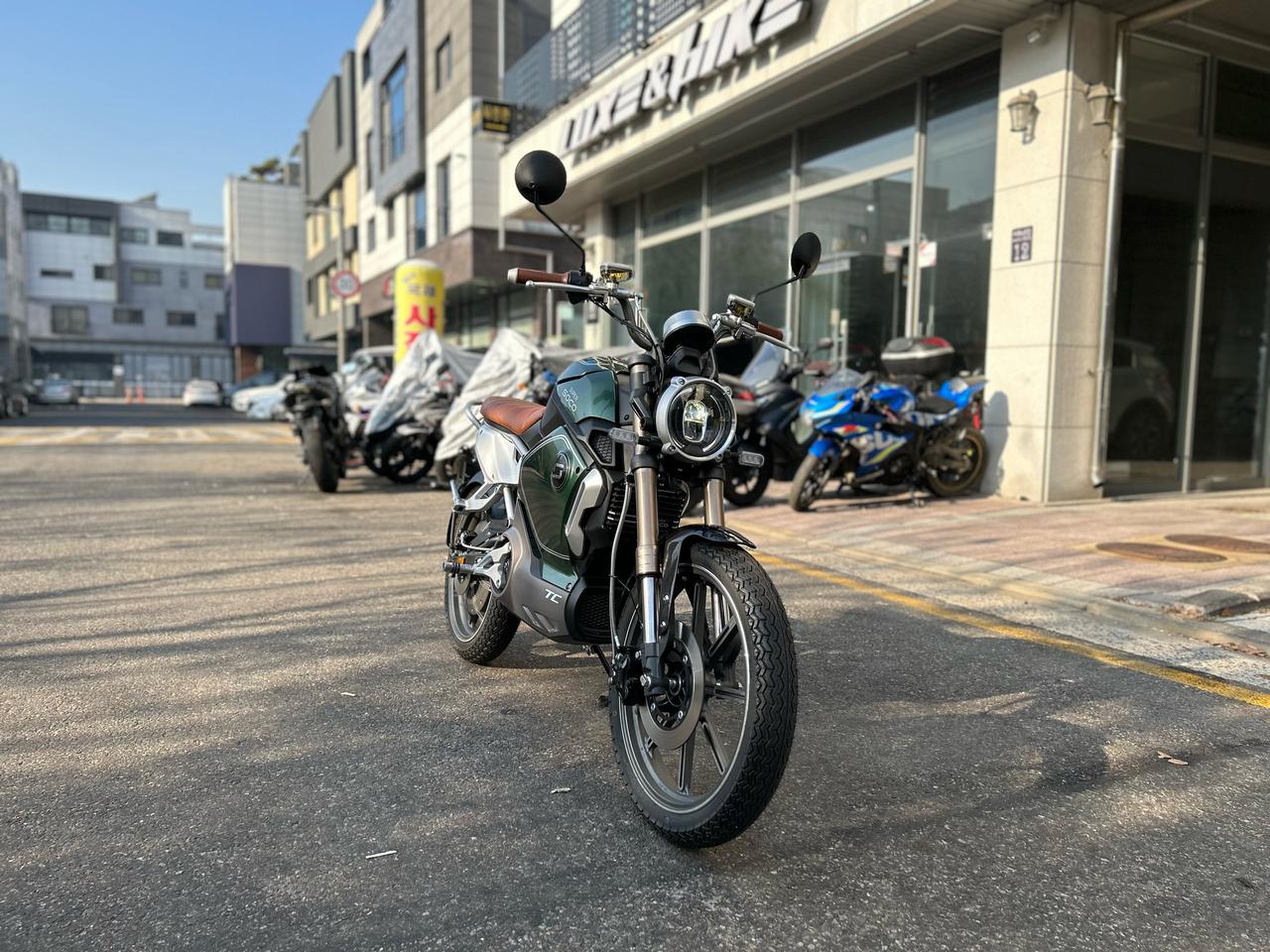 슈퍼쏘코TC 22년 300km 신차급 전기바이크