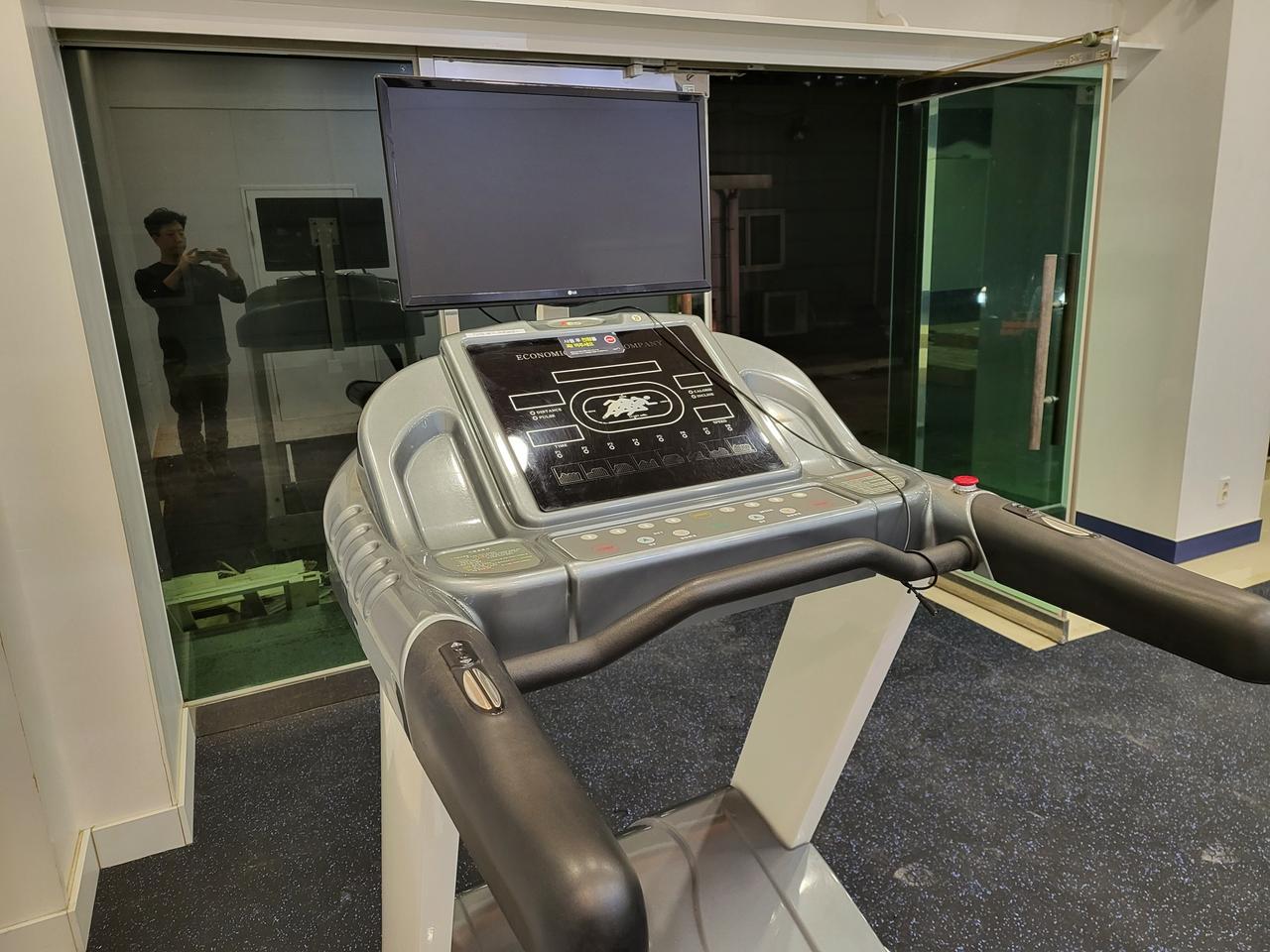 esc클럽용 런닝머신 중고 판매
