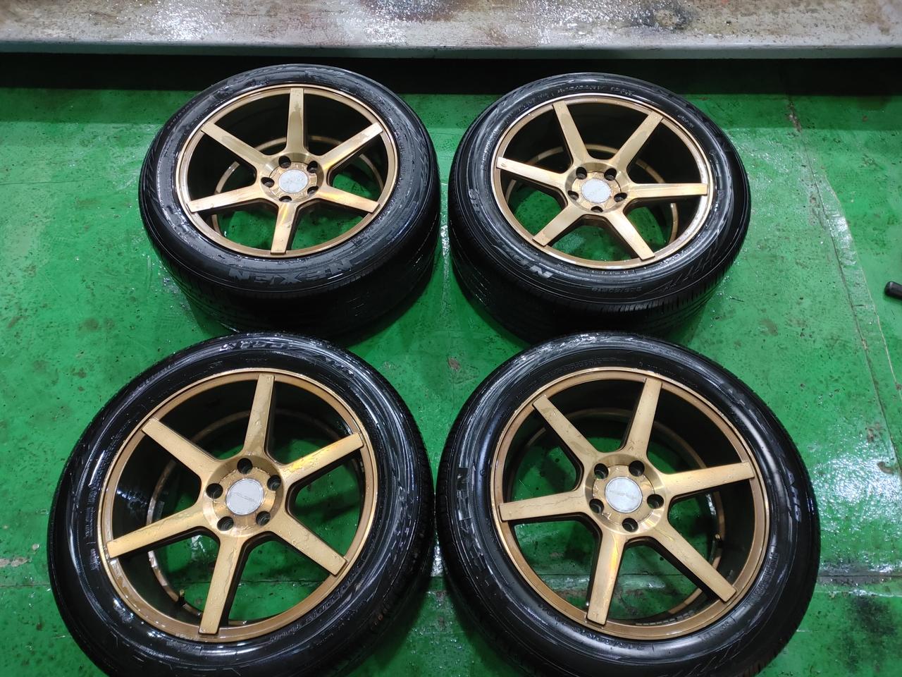 245 50 18 훨 타이어 팝니다