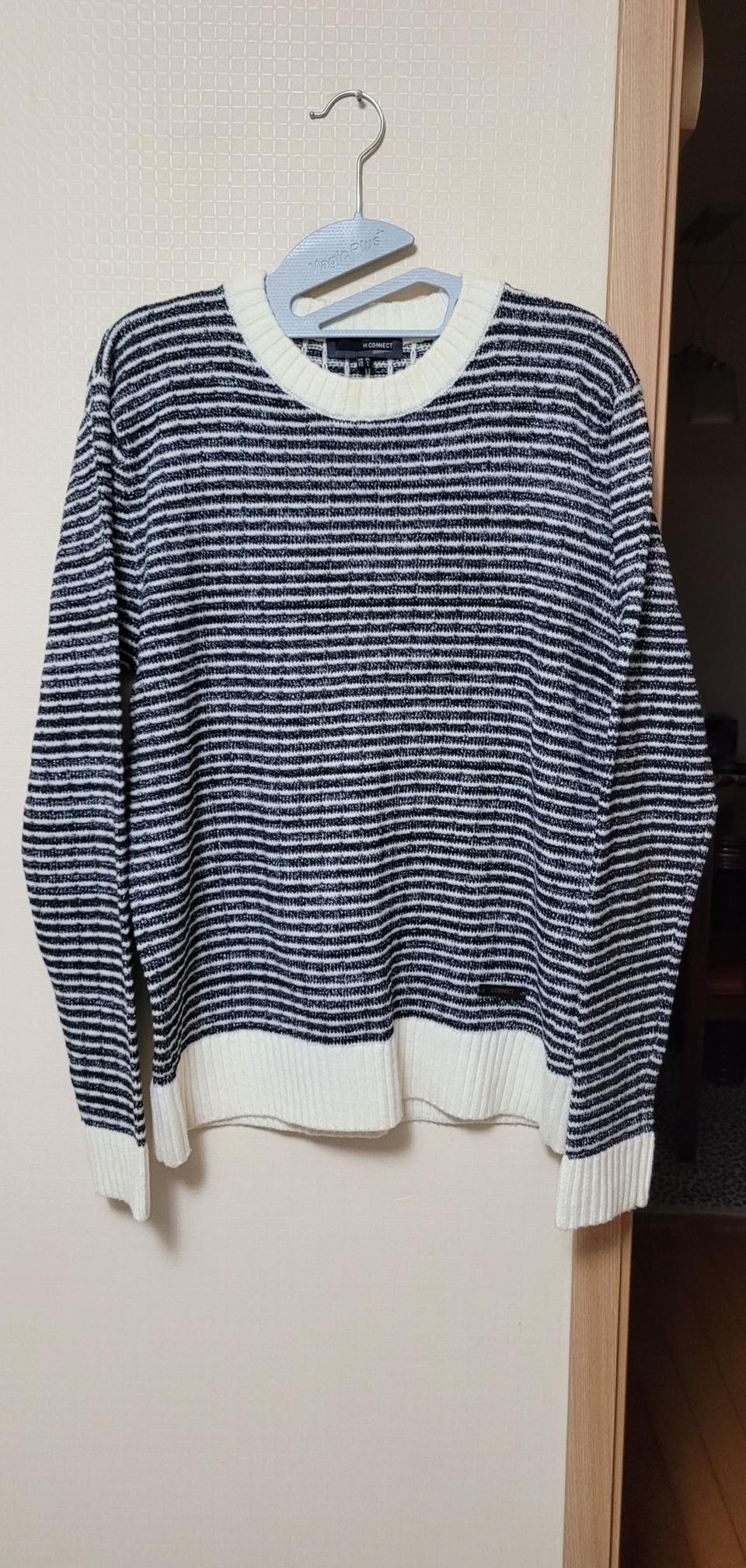 에이치커넥트 남성니트 105사이즈 팝니다.