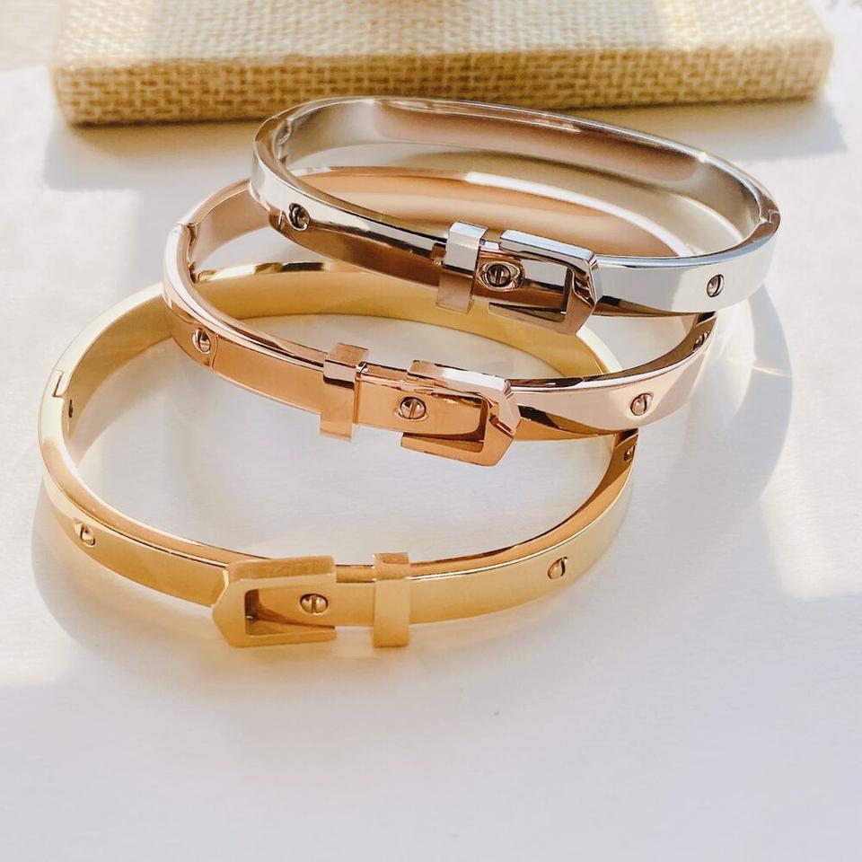 써지컬스틸 모던 스퀘어 벨트 버클 팔찌