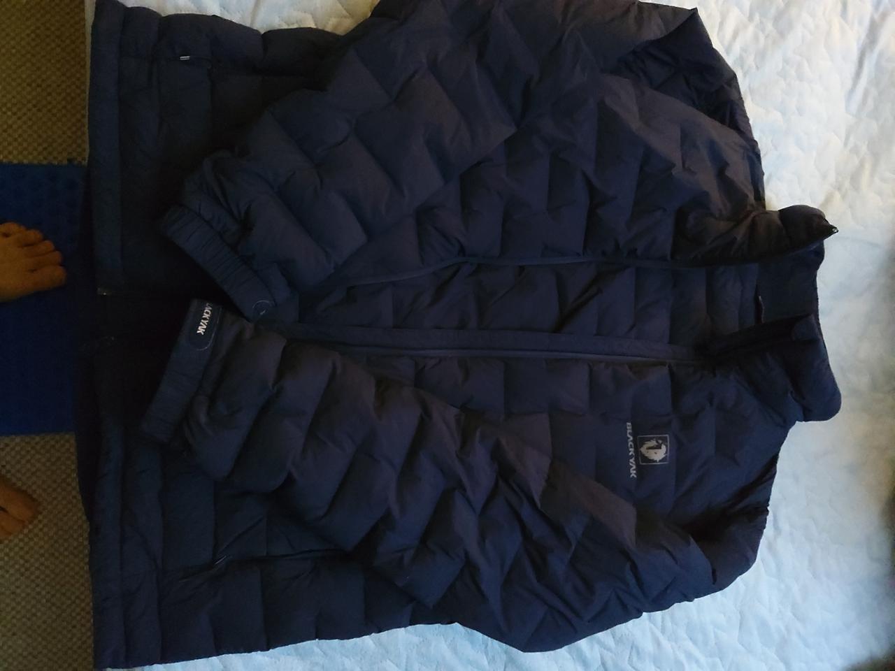 블랙야크 경량패딩 100