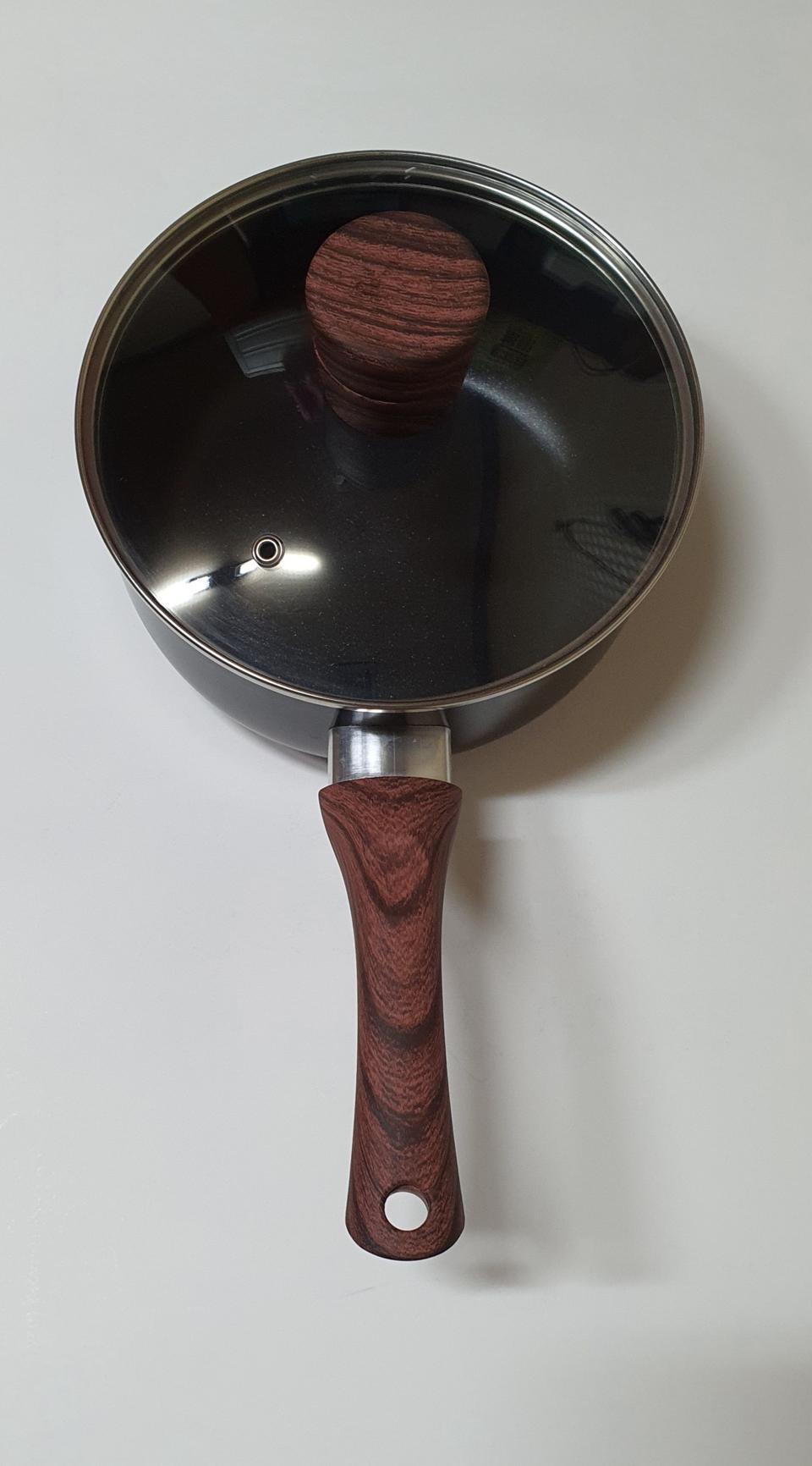 (새상품)편수냄비 18센치 인덕션가능