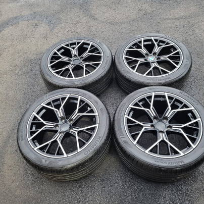 BMW M8 811M st 19인치 휠타이어