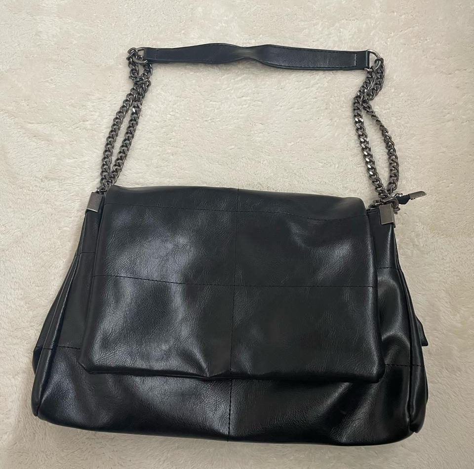 자라 있지 유나백