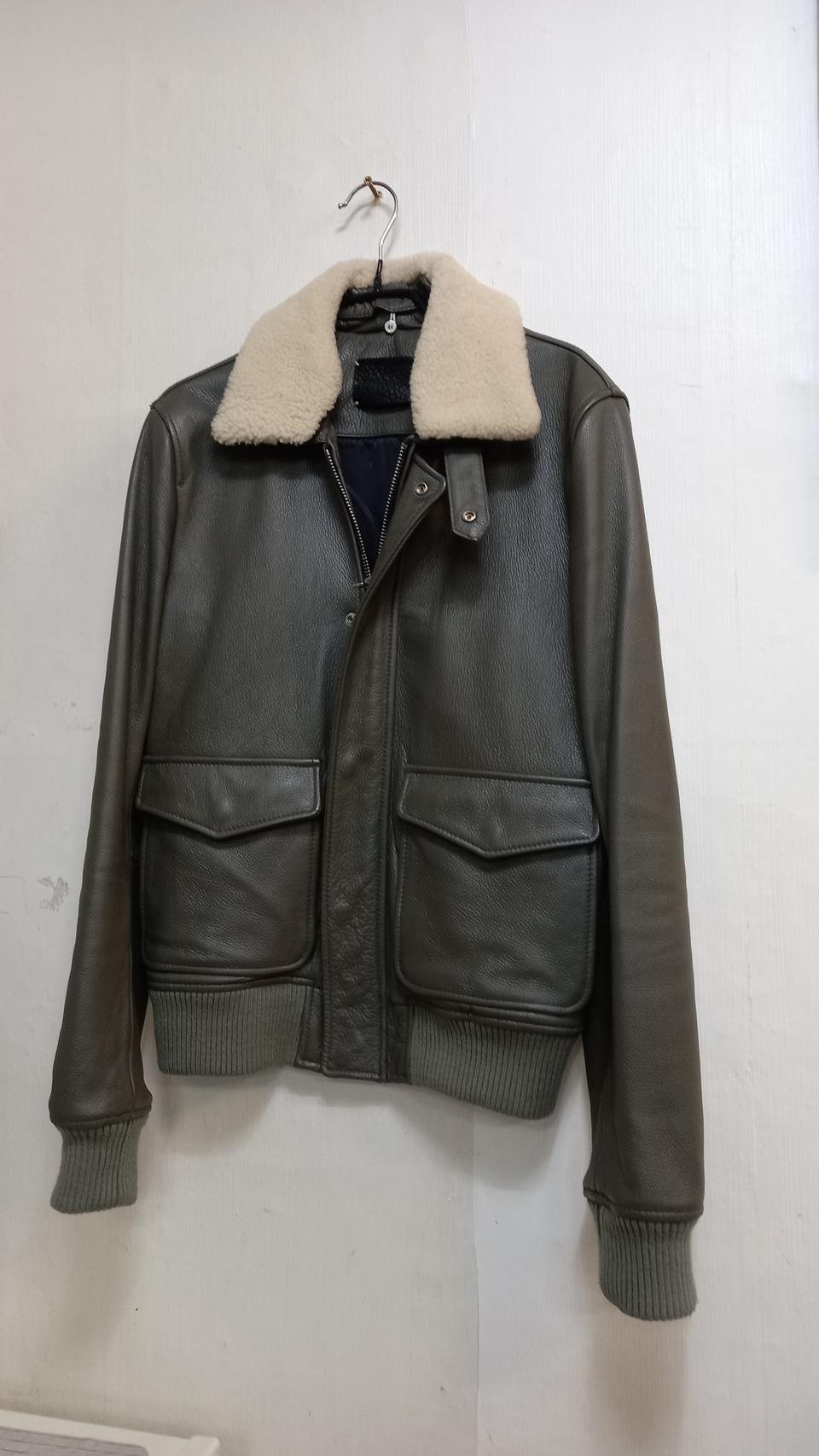 바비스튜디오ㅡ가죽점퍼ㅡS