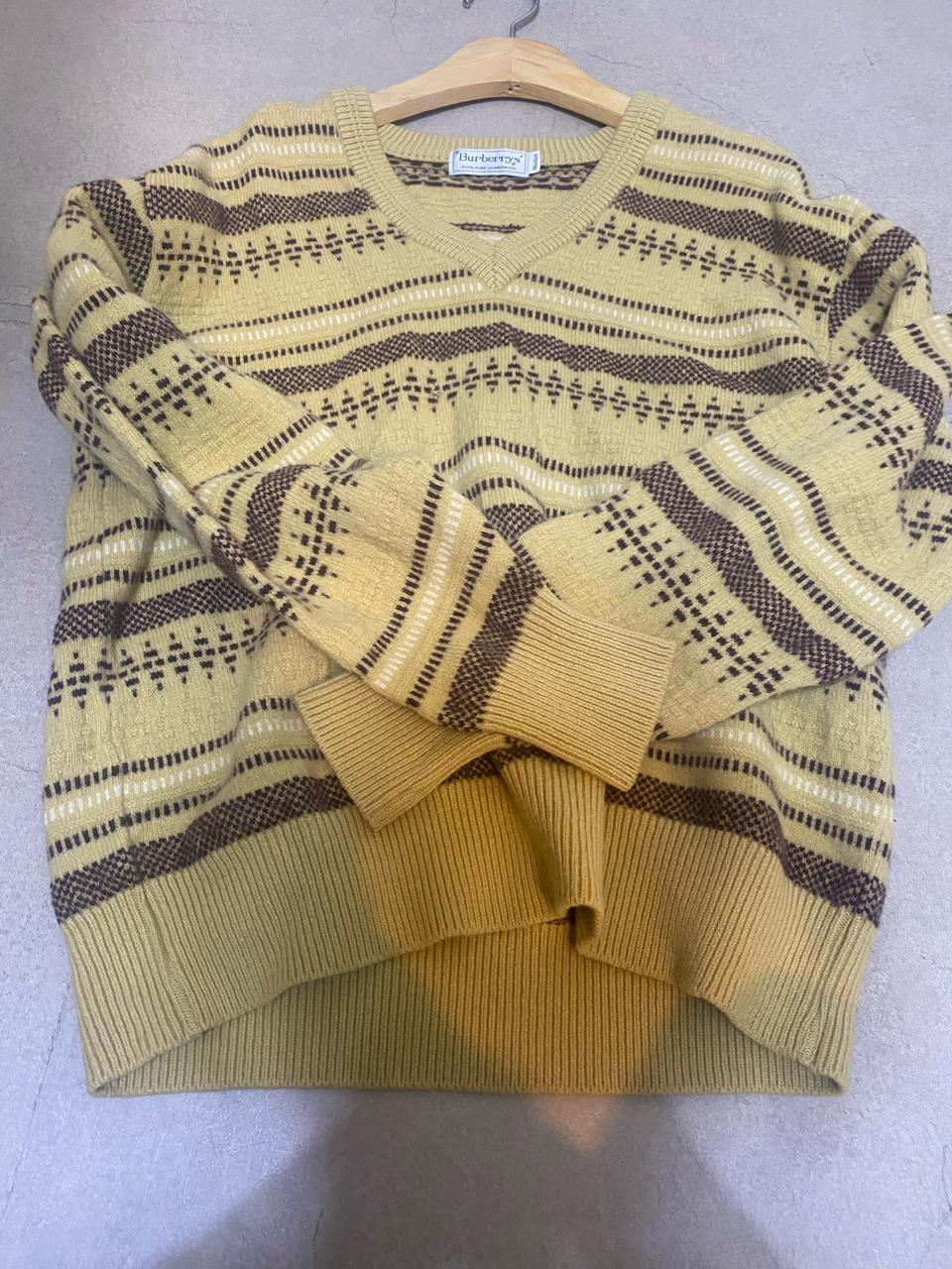 버버리 울니트티M사이즈