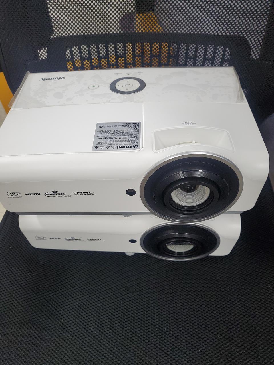 중고빔프로젝터 비비텍 dw83baa 5000 프로젝터