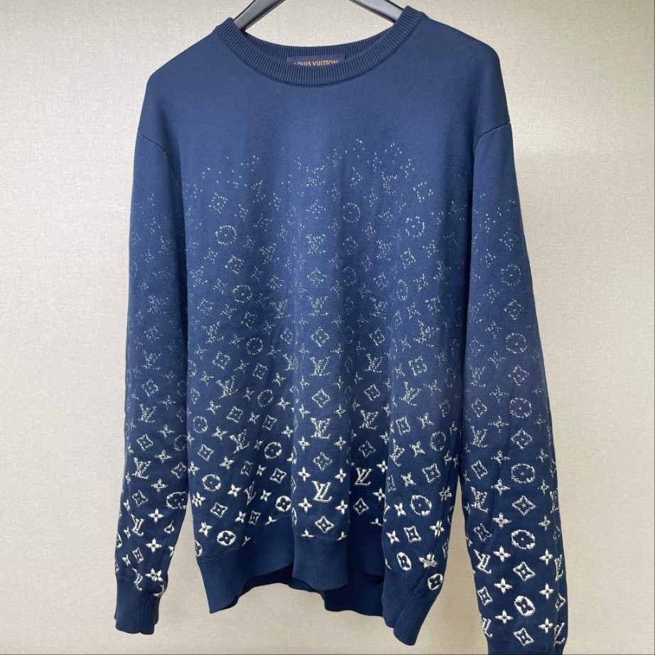 루이비통 그라데이션 니트