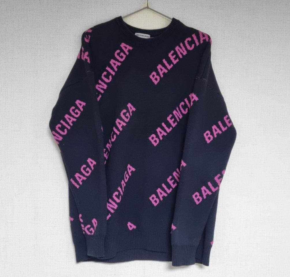 발렌시아가 멀티로고 니트