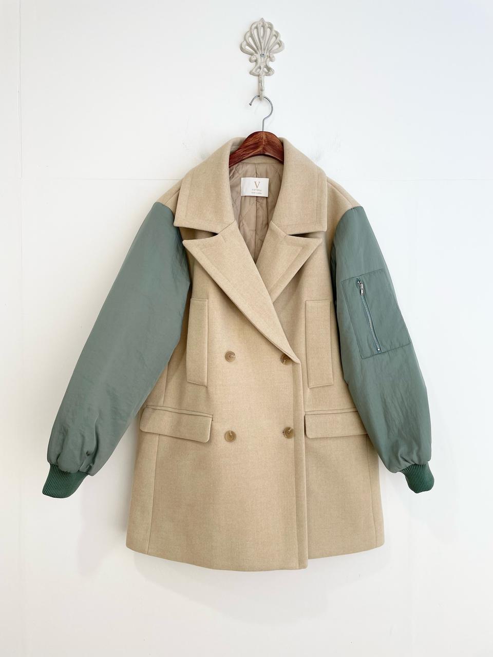 베이지 더블 코트