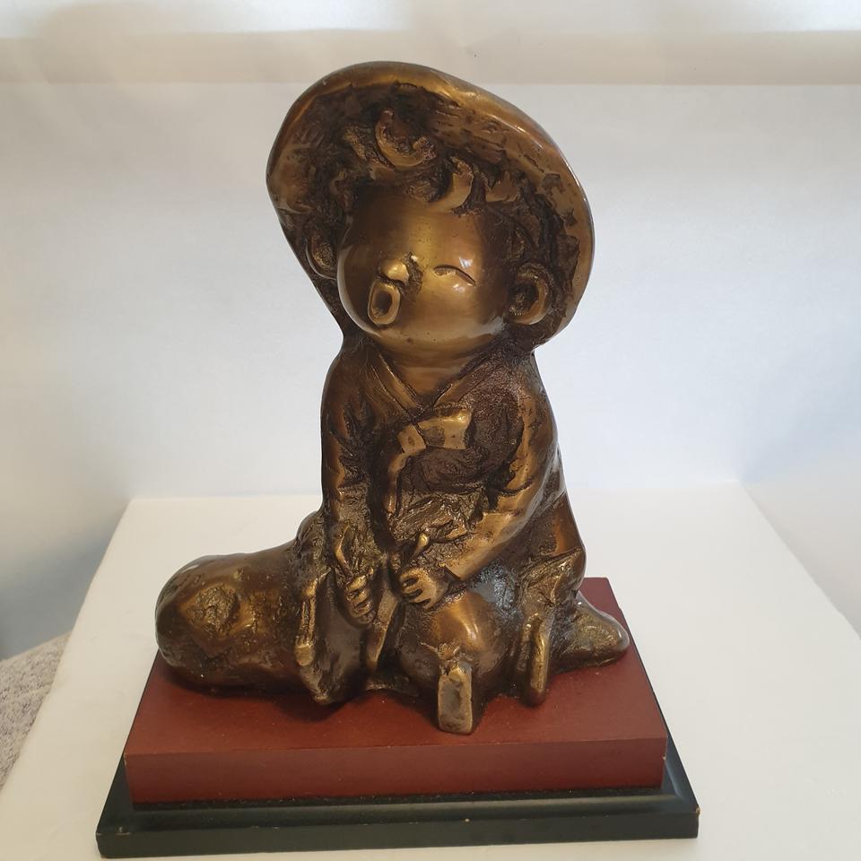 뻥튀기 소년 동 브론즈