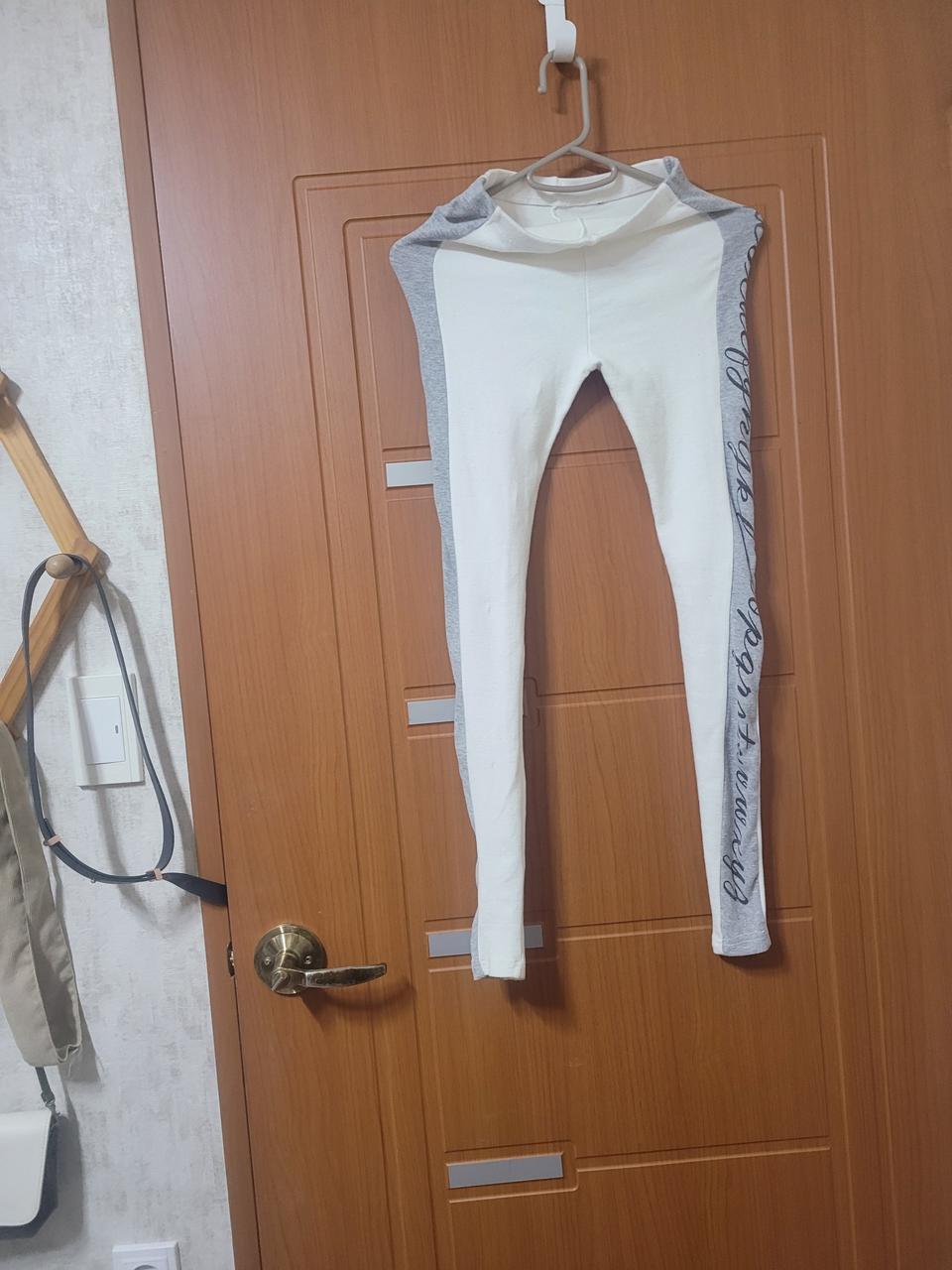 프리사이즈 배색 레깅스 / m까지는 들어가는 레깅스