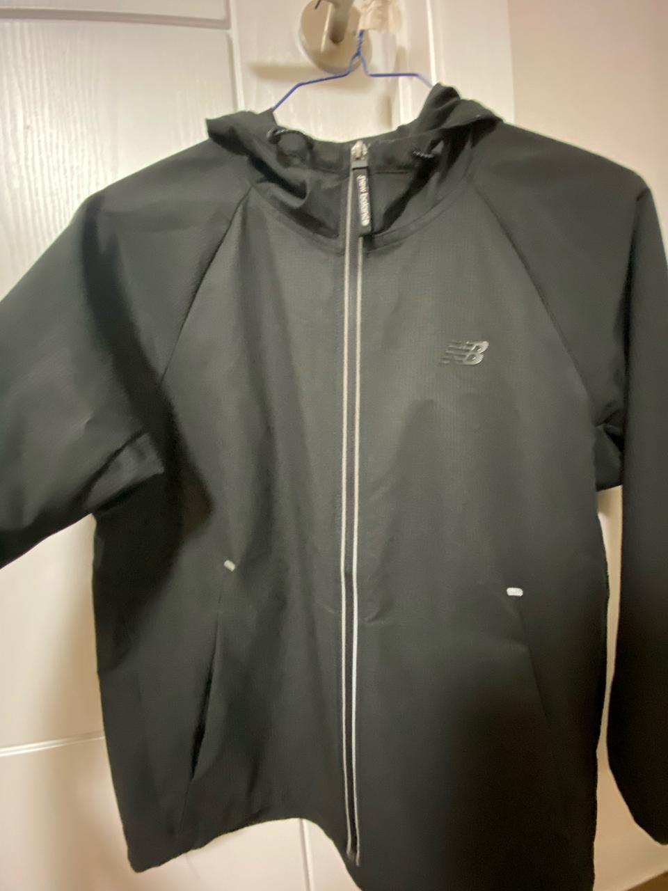 뉴발란스 후드집업 바람막이