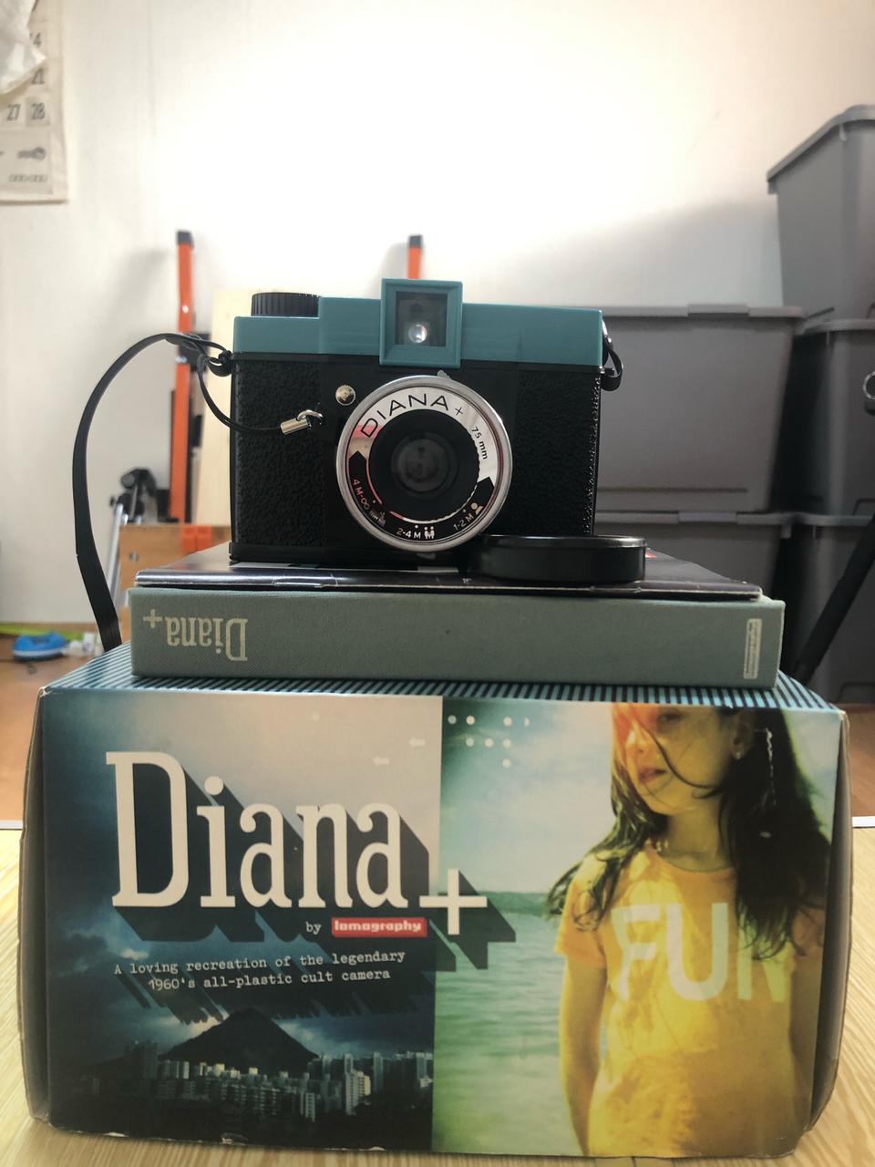 로모 다이안나+120중형필름카메라