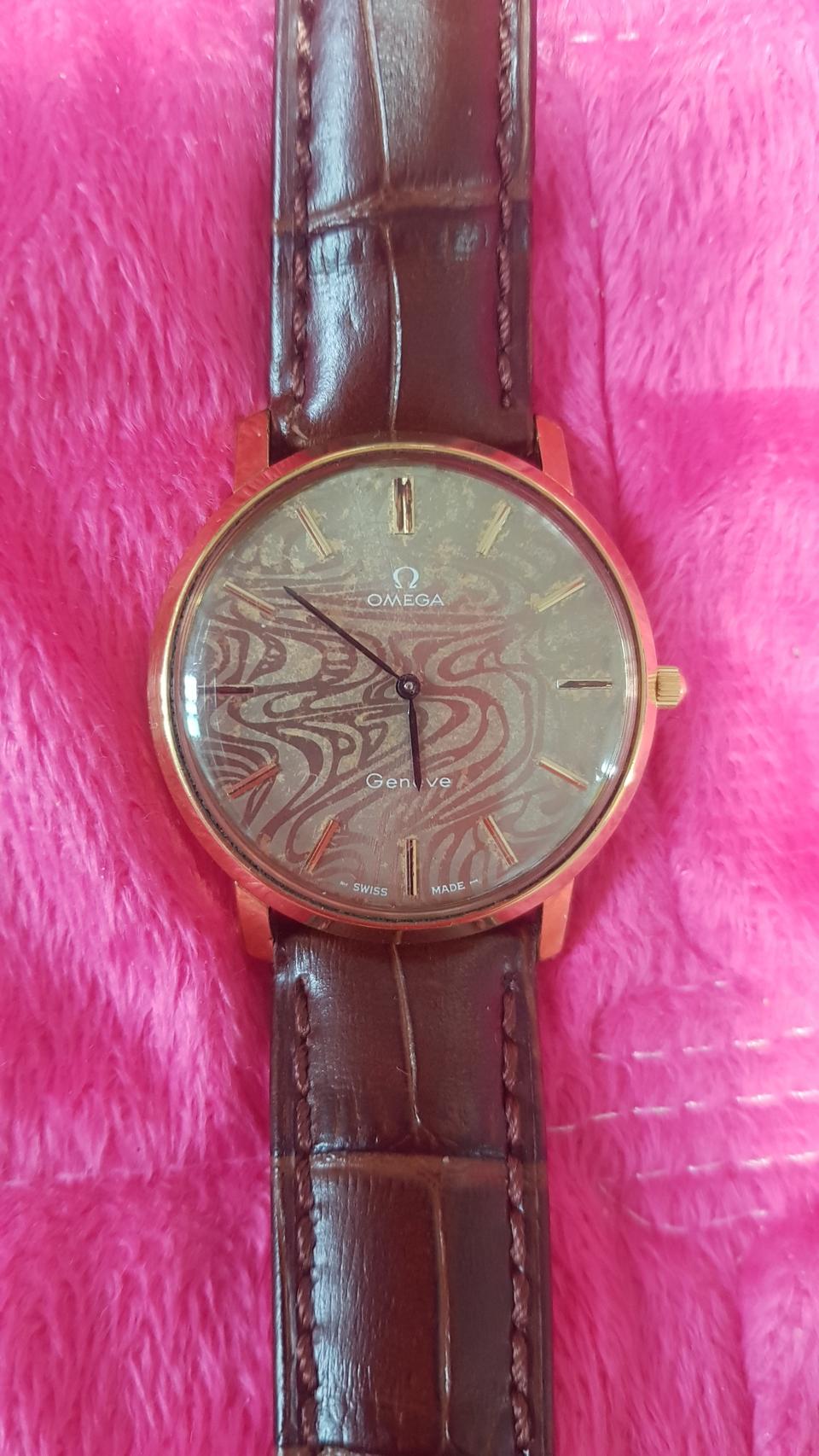 오메가 드빌 금장시계