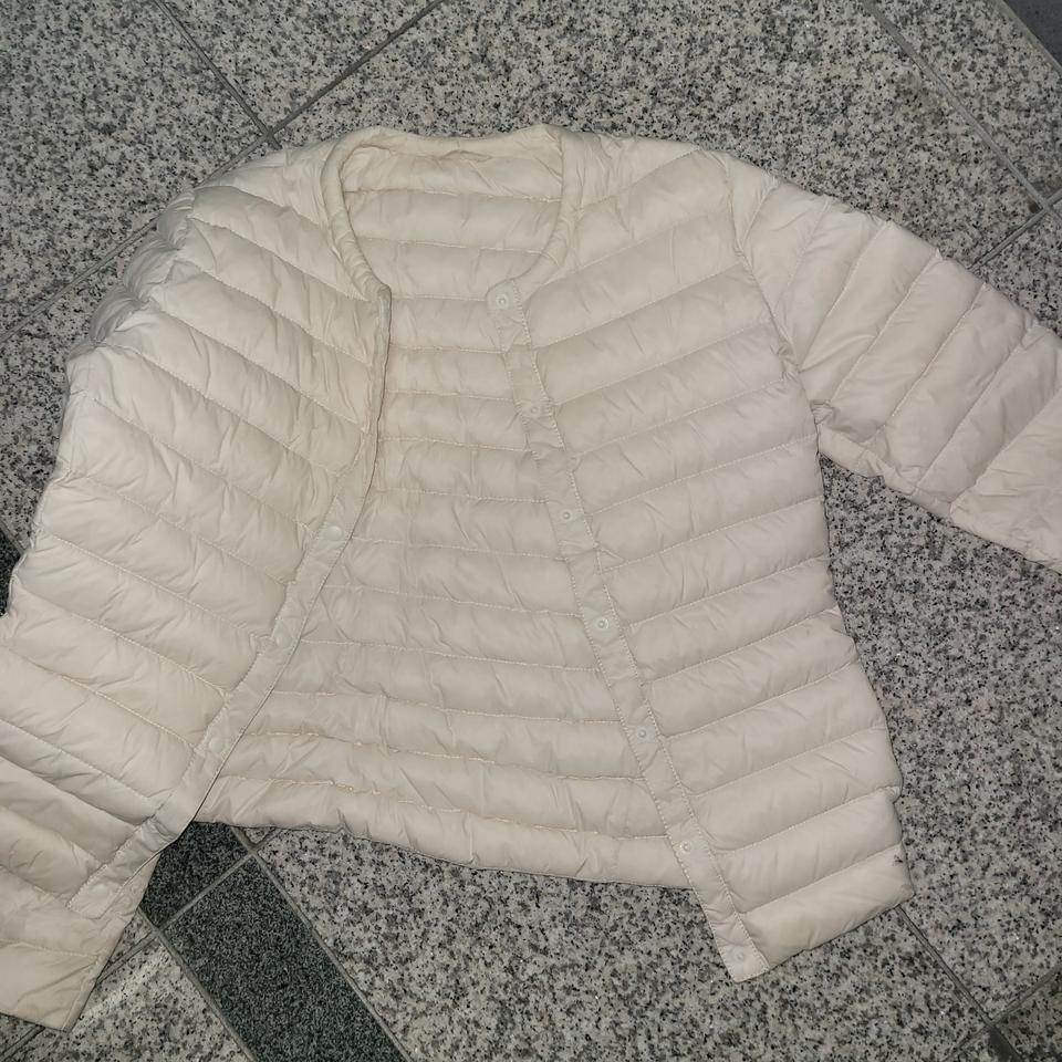 경량패딩 90사이즈 판매합니다