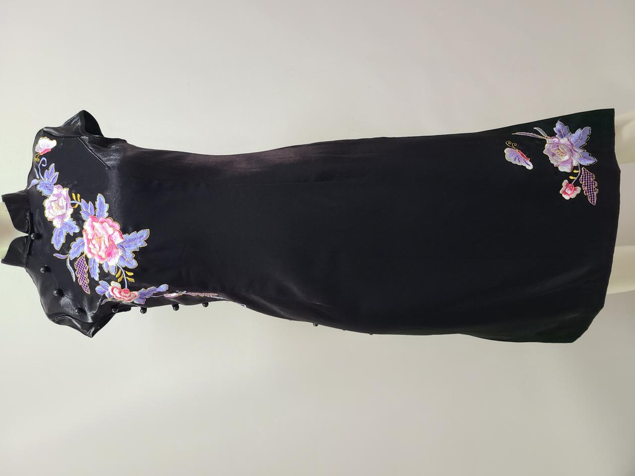 2번 치파오/ 55호/ 검정색 펄감있는 원단/ 자수