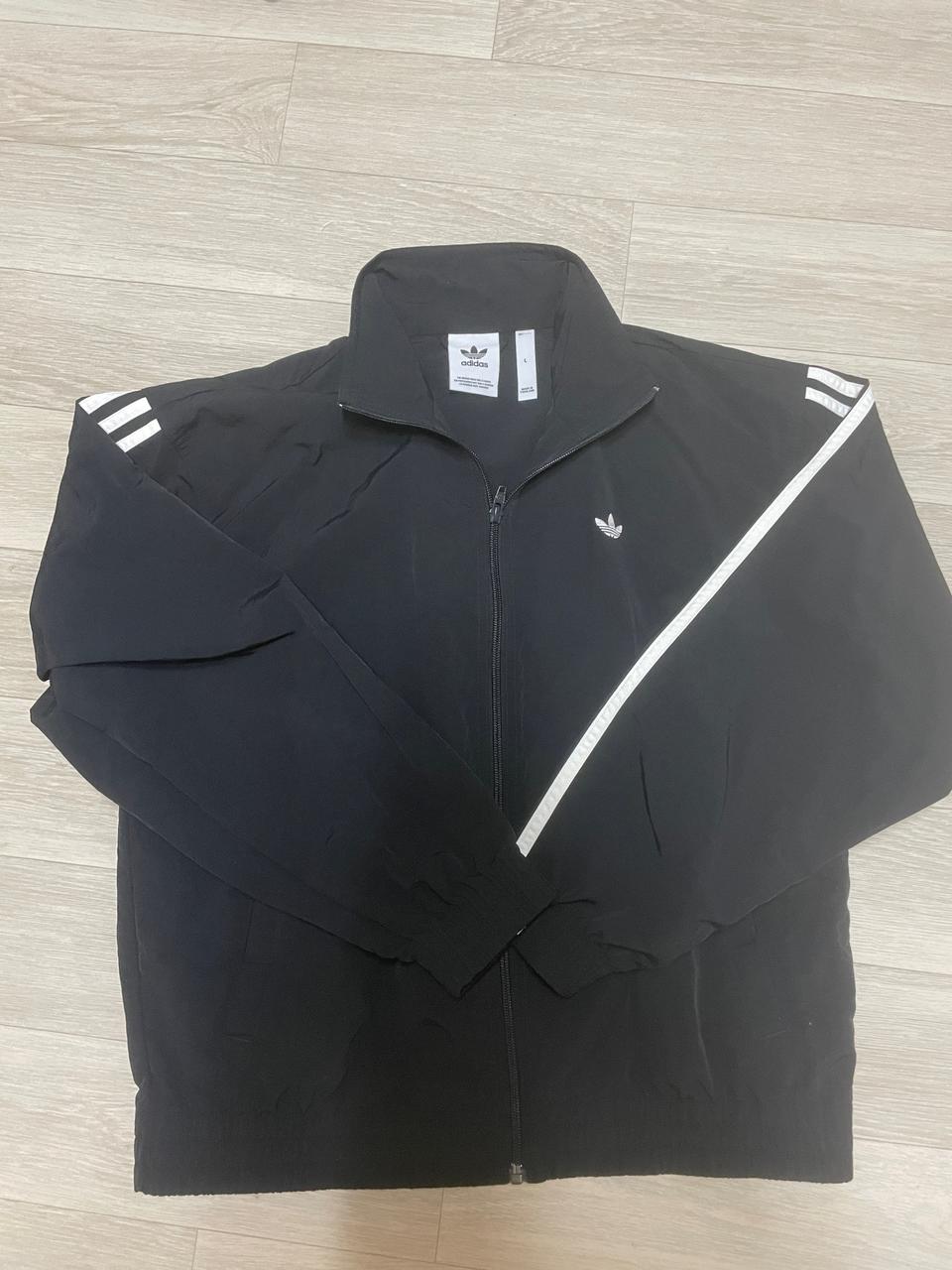 아디다스 바람막이