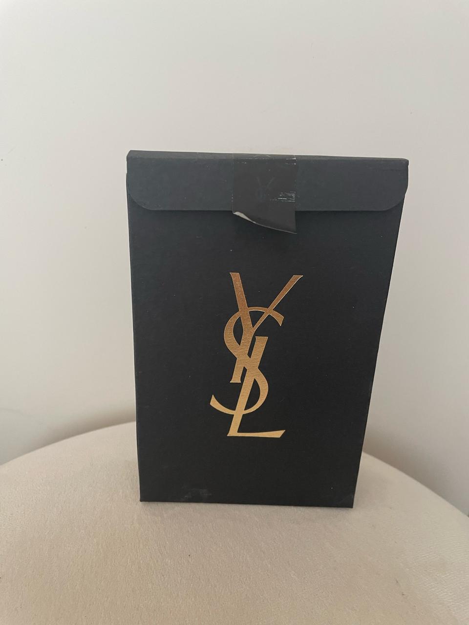 입생로랑상자 조말론상자