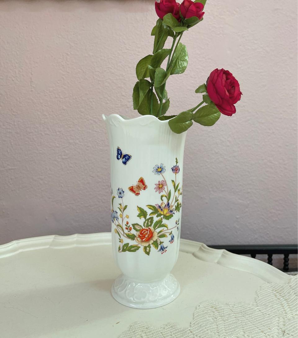 영국 앤슬리 코티지 가든 화병