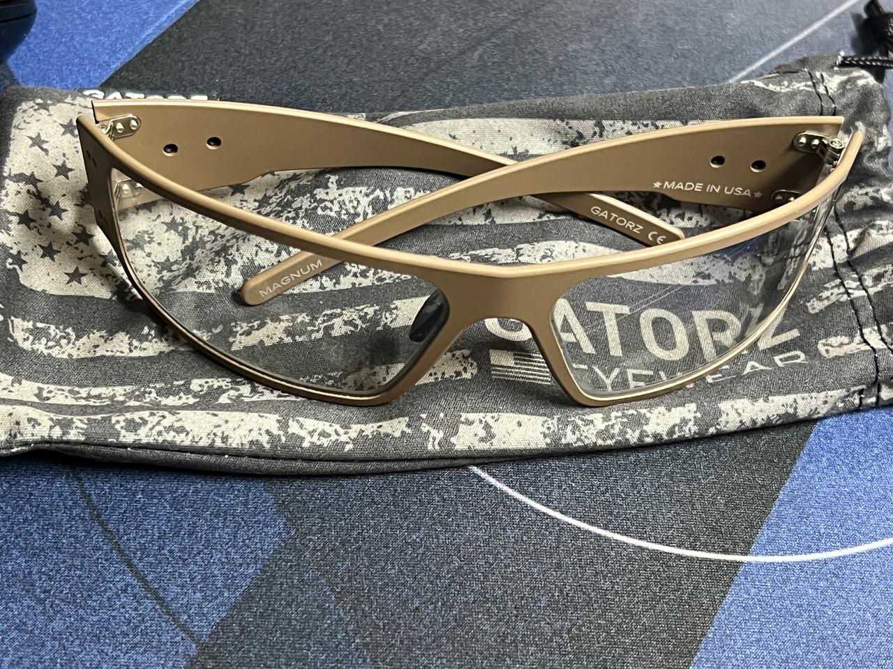 가토즈 매그넘 변색 선글라스