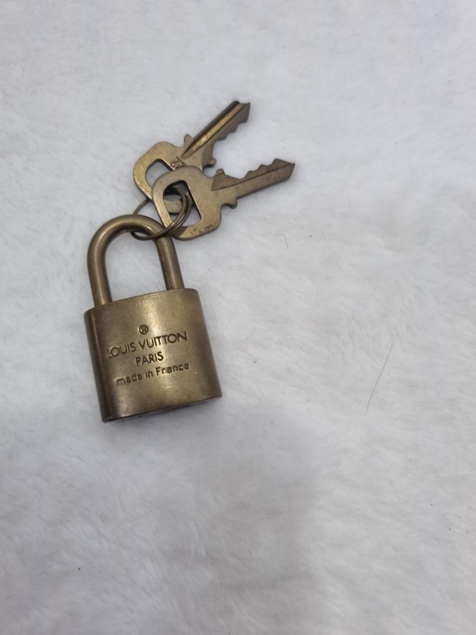 루이비통 자물쇠 패드락