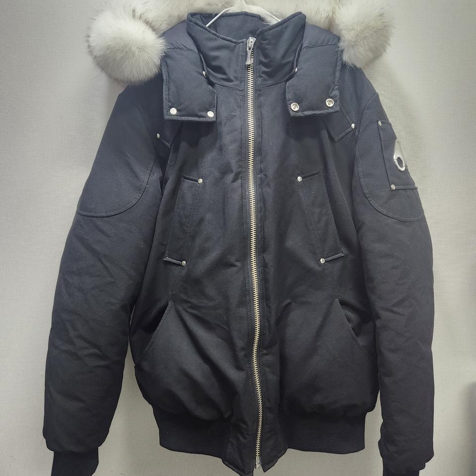 무스너클 로고 와펜 화이트퍼 발리스틱 패딩 XL 21fw