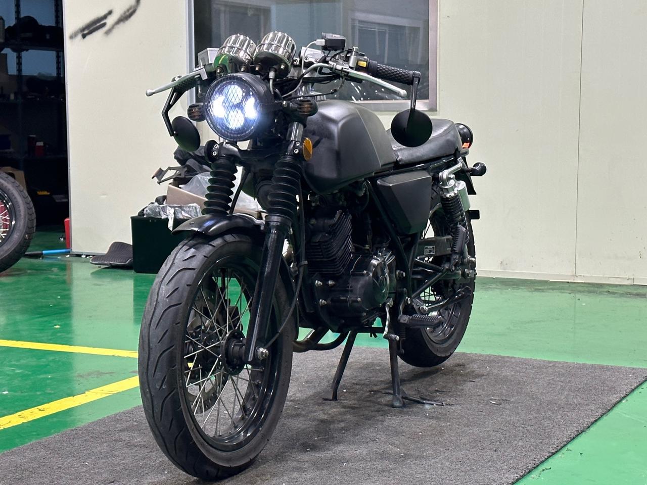 이탈젯 그리폰125 2019년형 7000km 깔끔한블랙에디션 완벽상태차량 판매합니다.