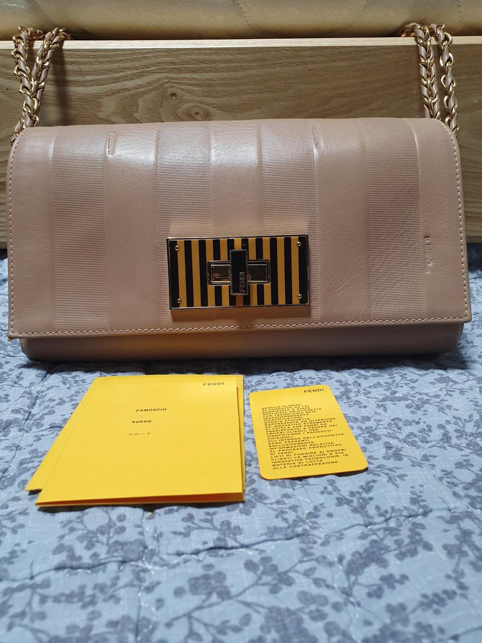 정품)펜디 체인 숄더백