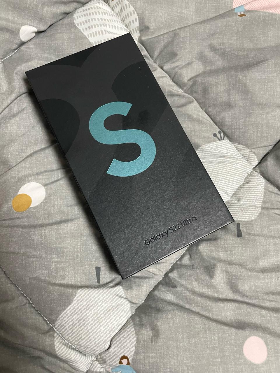 겔럭시S22울트라그린256G S급 박스풀셋 판매합니다