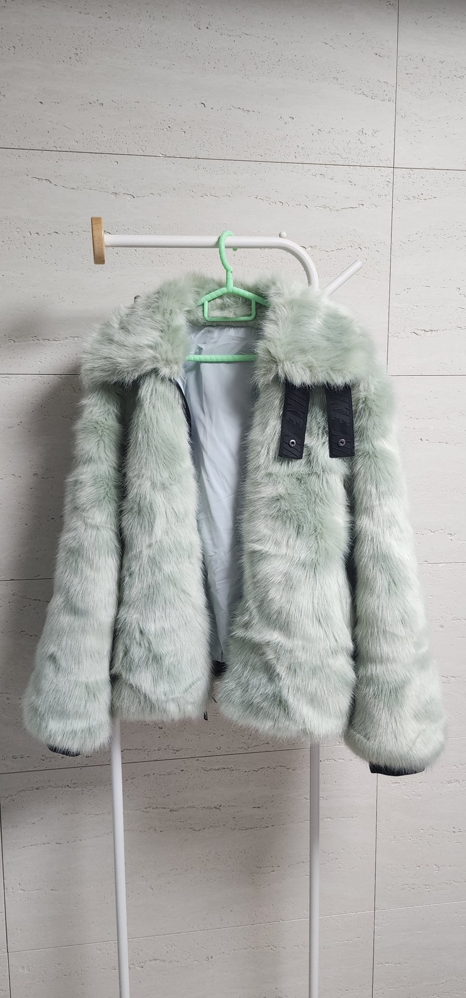 [맥도이지님 결제용] 100>나이키 엠부쉬 퍼쟈켓 민트