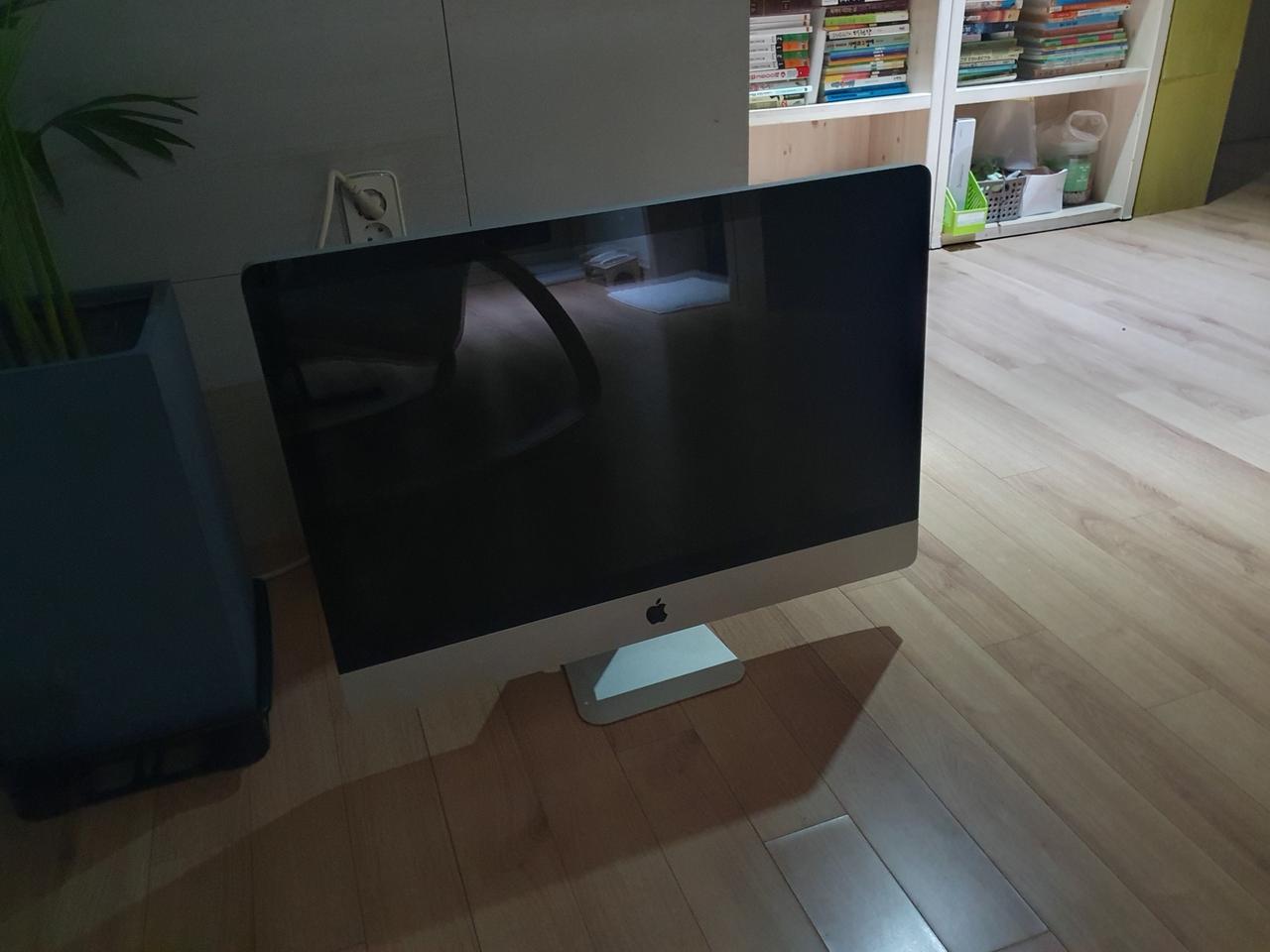 아이맥 27인치 2011년 (하드교체품 SSD 256G) 본품 + 전원케