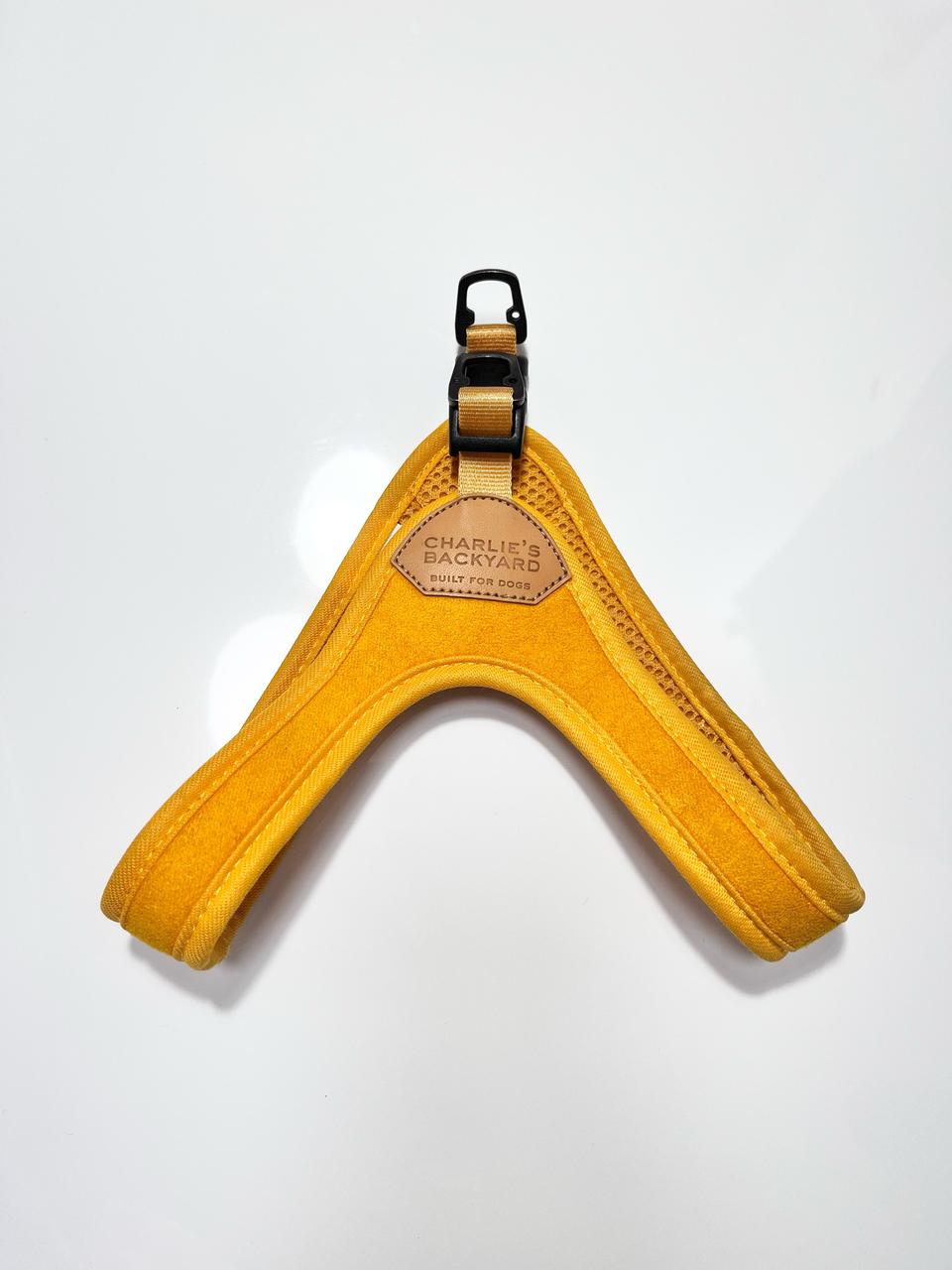 찰리스백야드 하네스