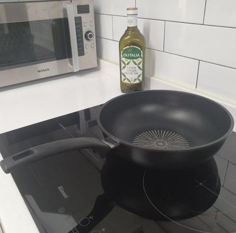 세상품 28cm 손목편한 5중 다이아몬드코팅 주물 후라이팬 궁중팬 웍팬
