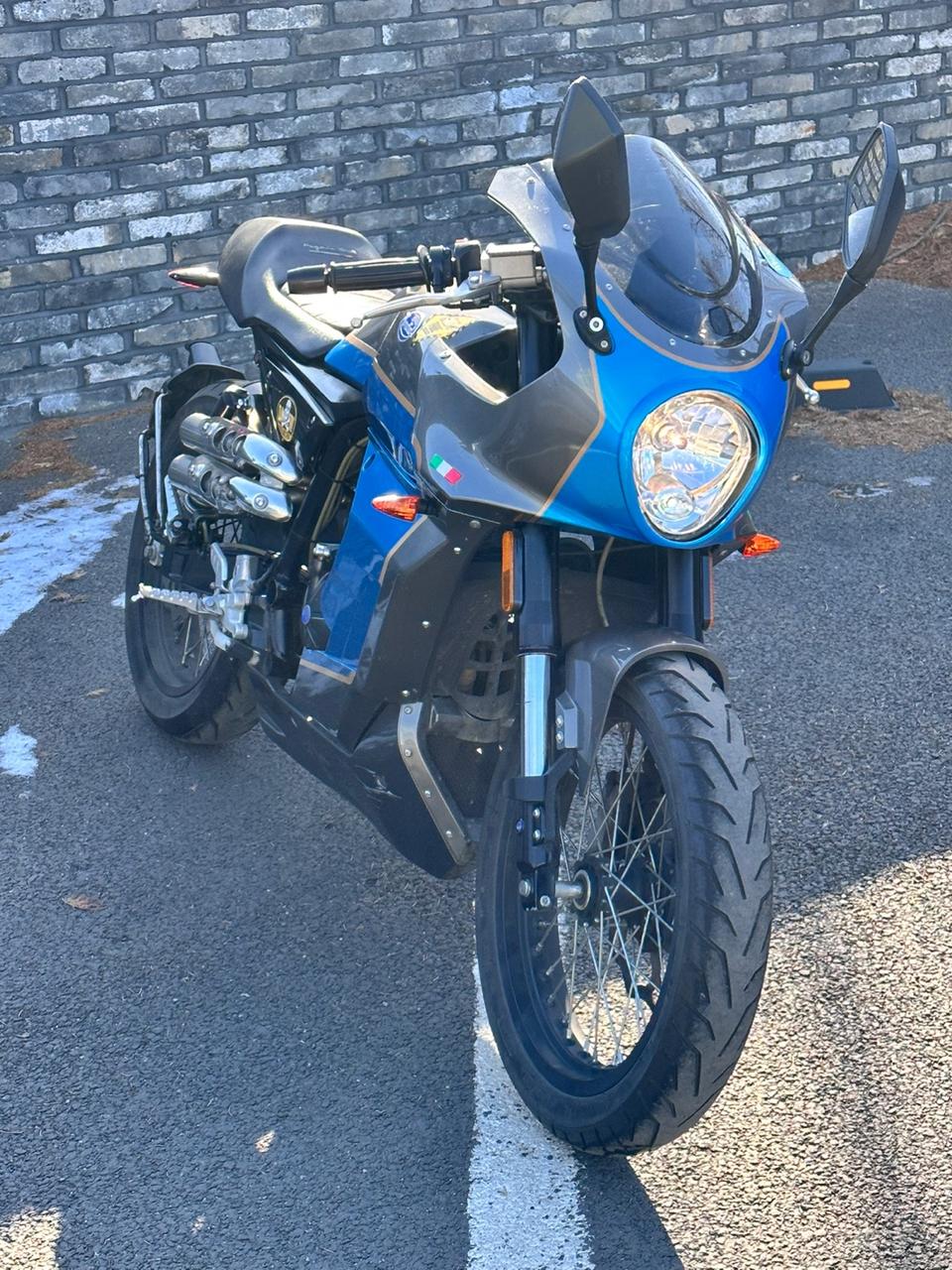 몬디알 파가니 / 19년식 짧은키로수 135만원 판매합니다