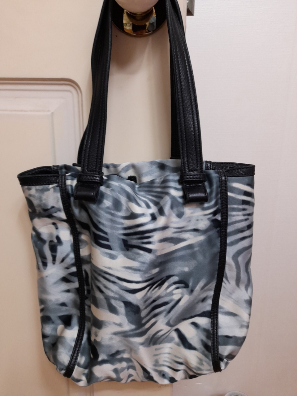 명품 페레가모 호피백